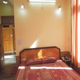 Hotel Y S Tripple Nine, Mandi 2